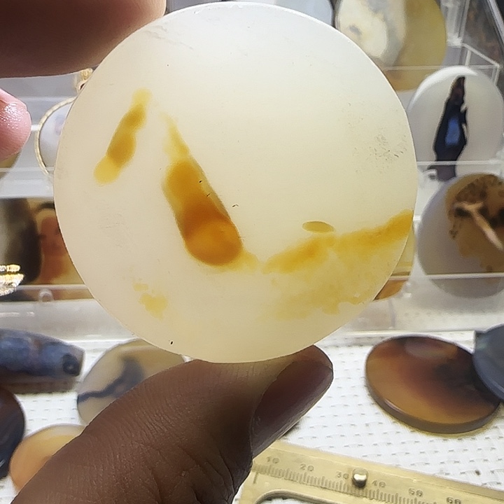 玛瑙/玉髓未镶嵌珠宝奇石