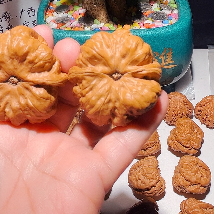 甜***酒龙脊菩提吊坠蛤蟆头一对