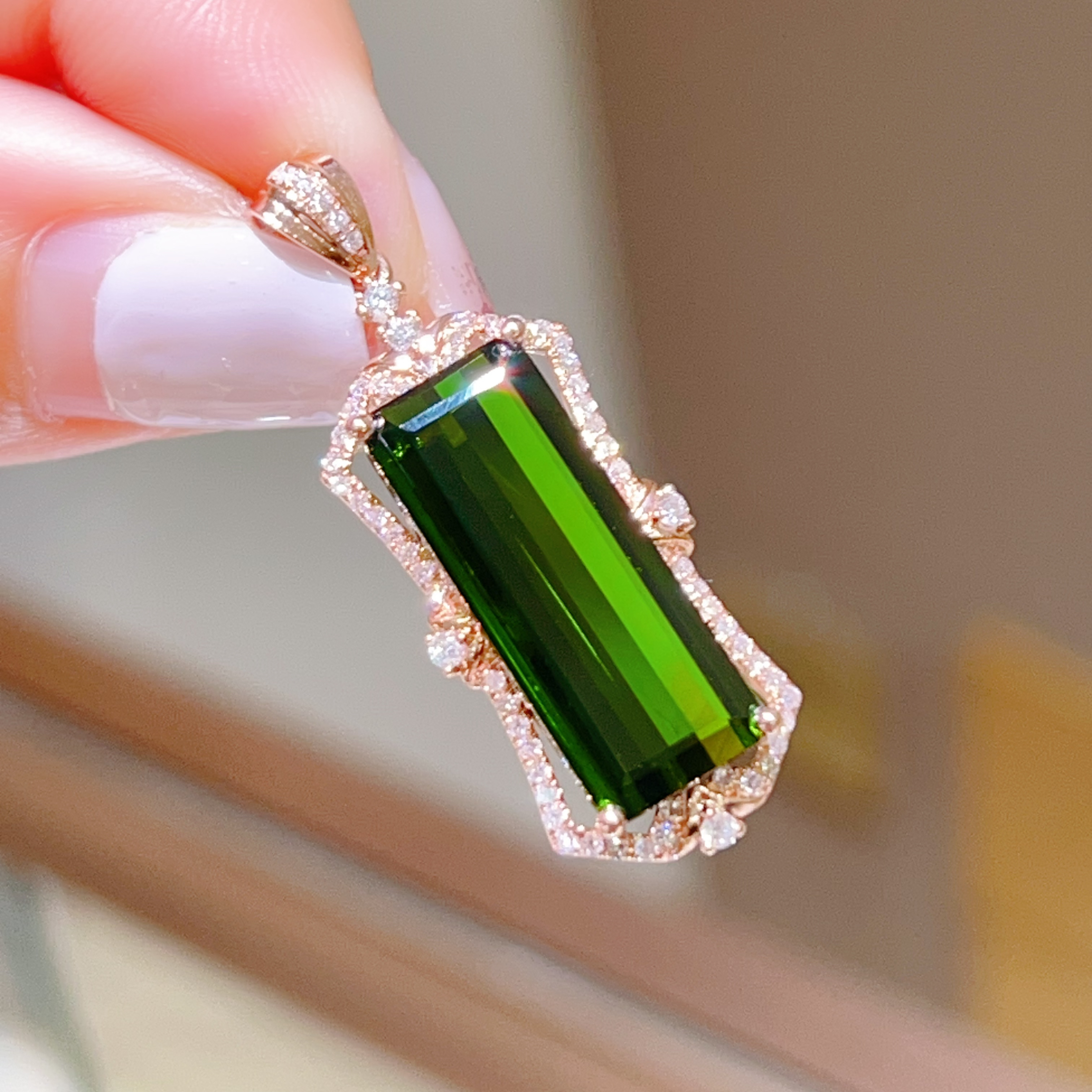 11ct 18k玫瑰金碧玺吊坠 9500