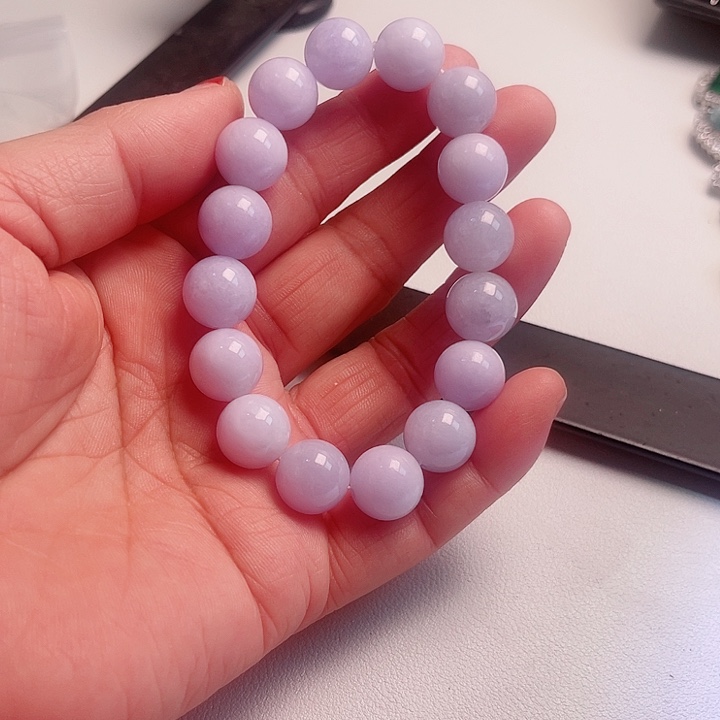 翡翠颈饰未镶嵌翡翠手连