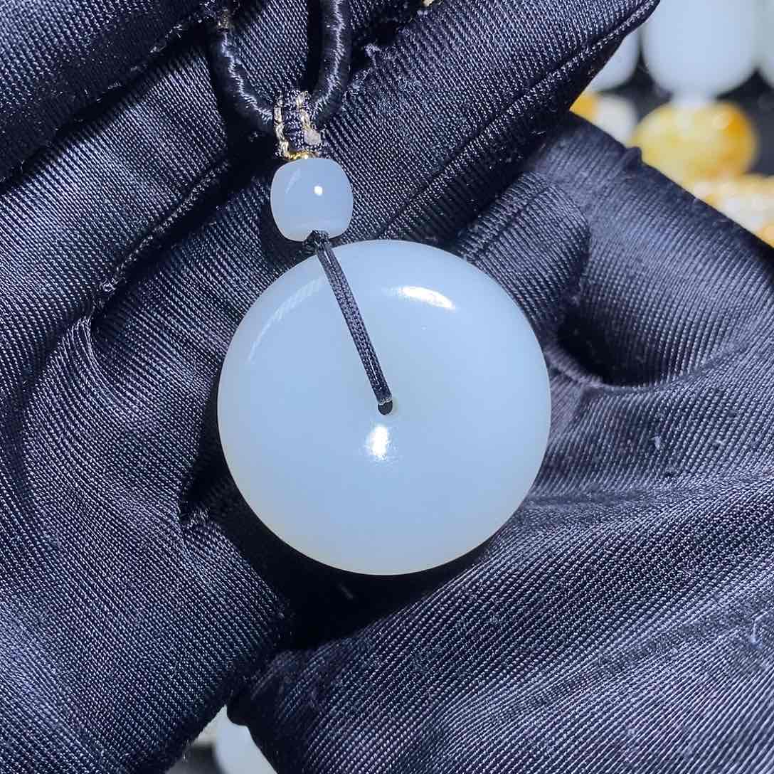 和田玉吊坠(不含链)未镶嵌