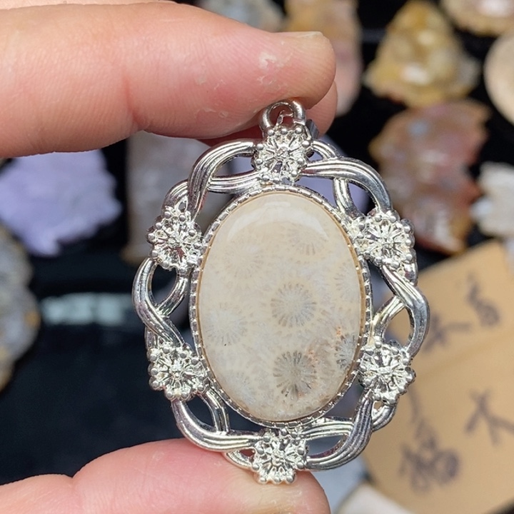 硅化珊瑚（珊瑚玉）手镯未镶嵌