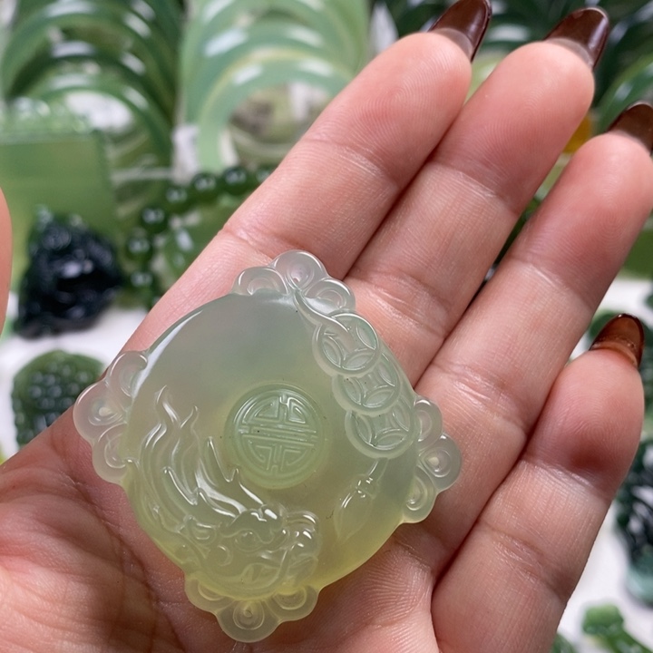 合金蛇纹石玉颈饰