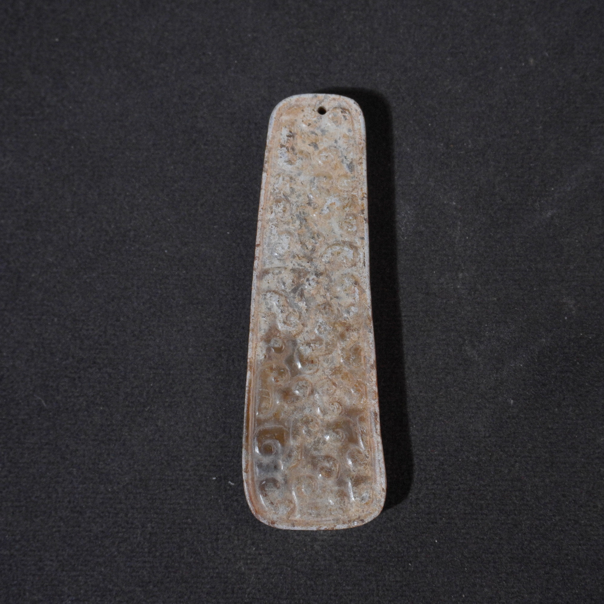 3SW65 明 和田玉勾连云纹玉佩