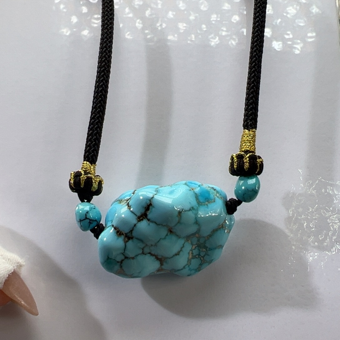 绿松石未镶嵌挂件