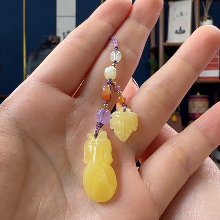 蜜蜡吊坠(赠链)未镶嵌