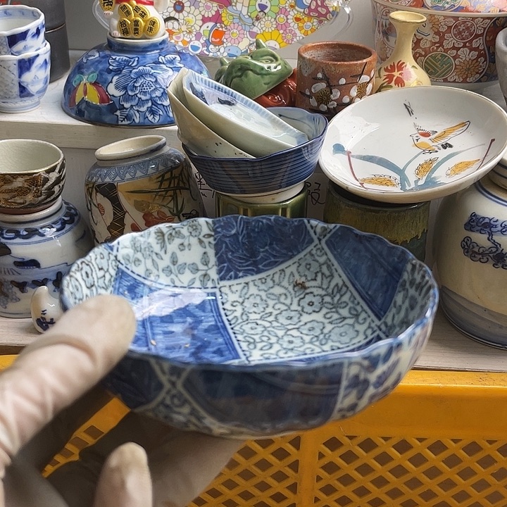 瓷片哈哈哈我要去买衣服