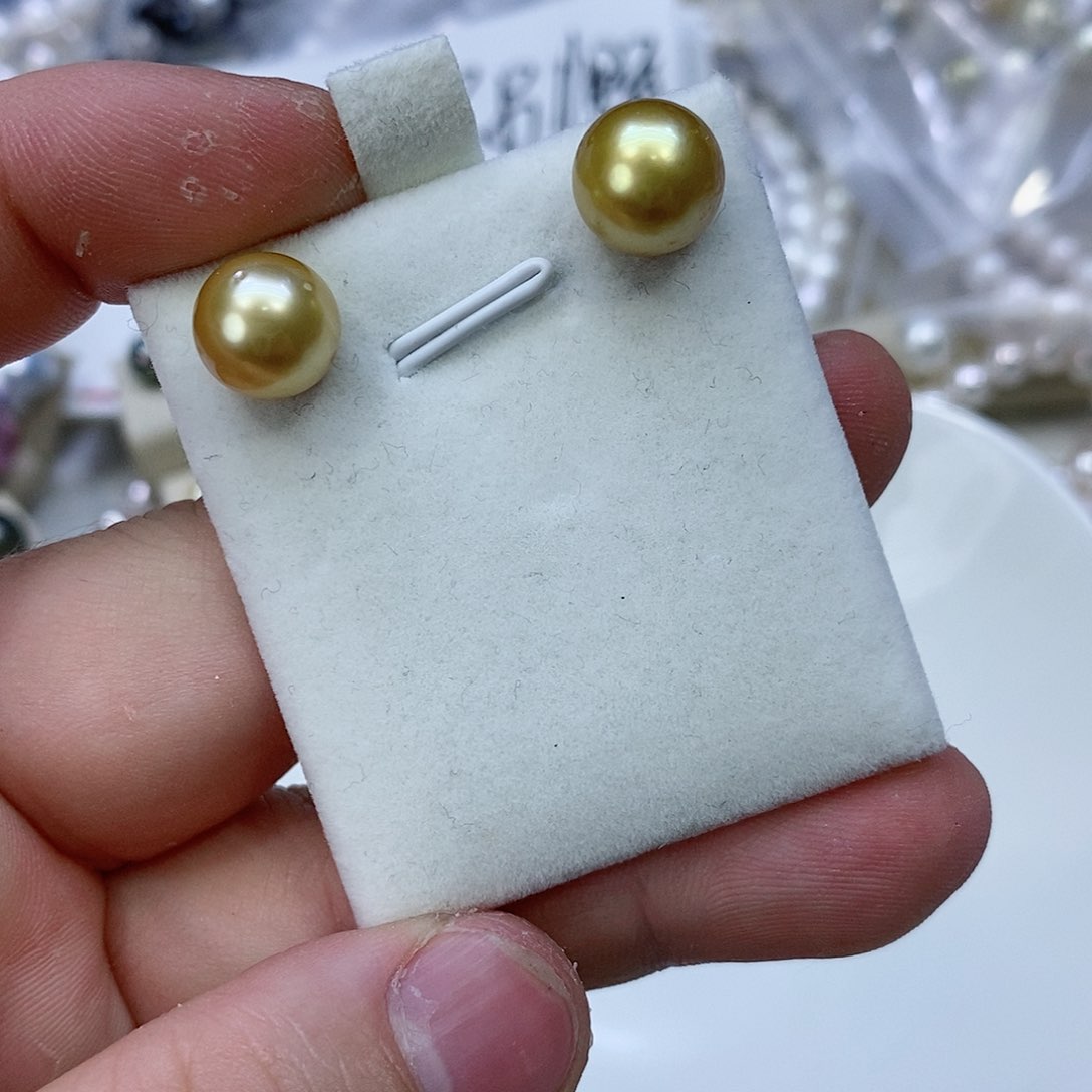 海水珍珠耳饰18K金镶嵌