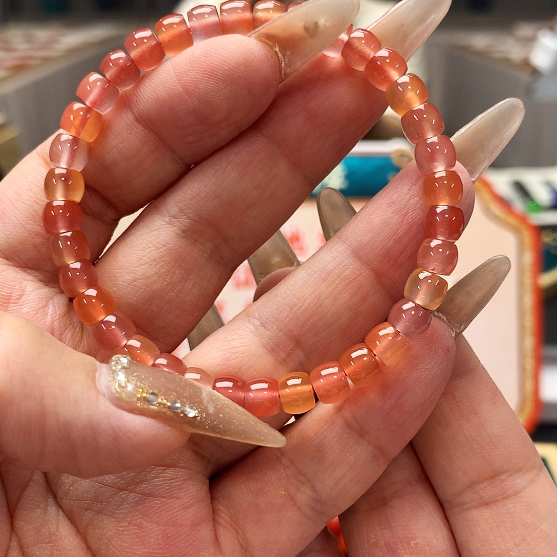 【闪购商品】南红玛瑙直切手串未镶嵌