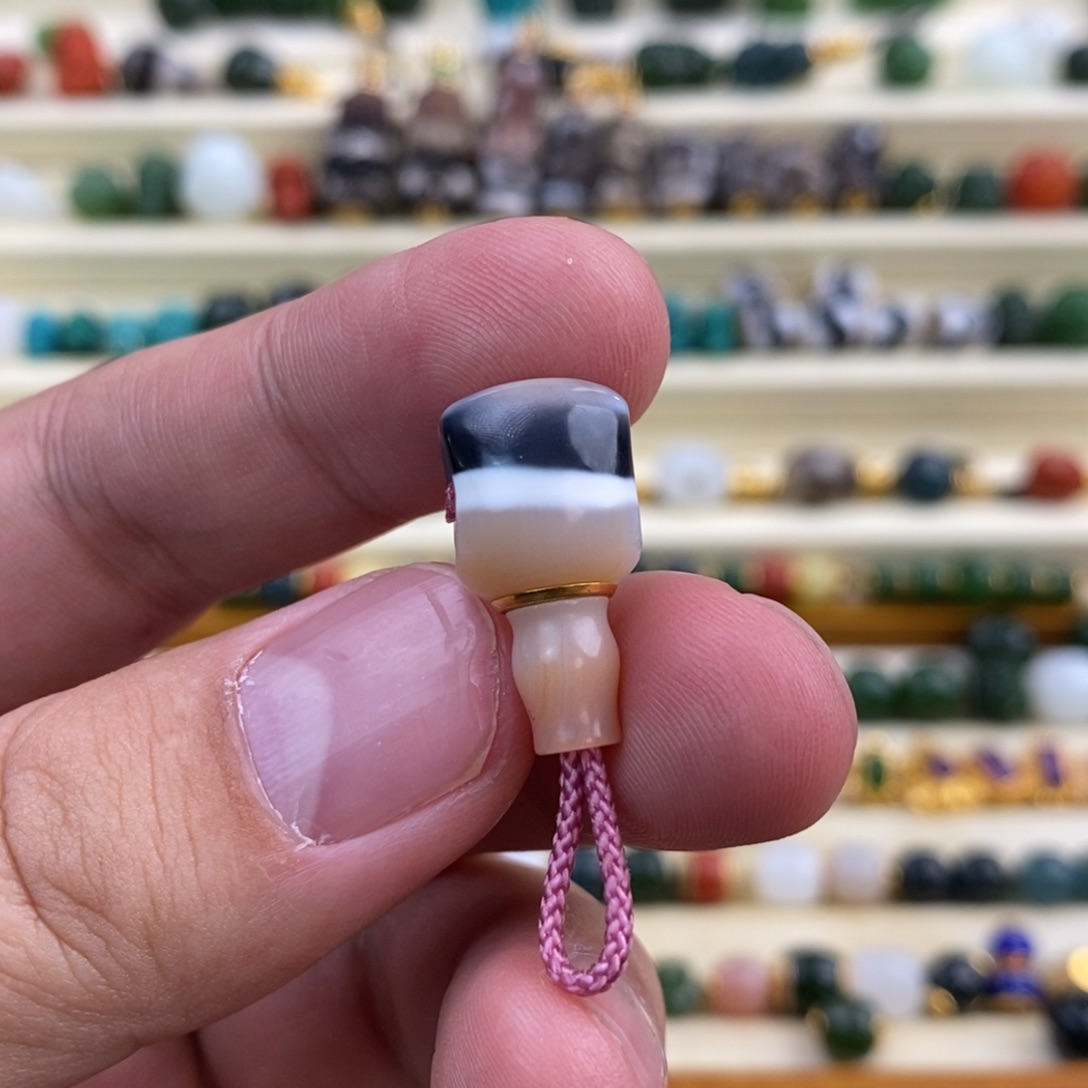 玛瑙/玉髓颈饰18K金镶嵌