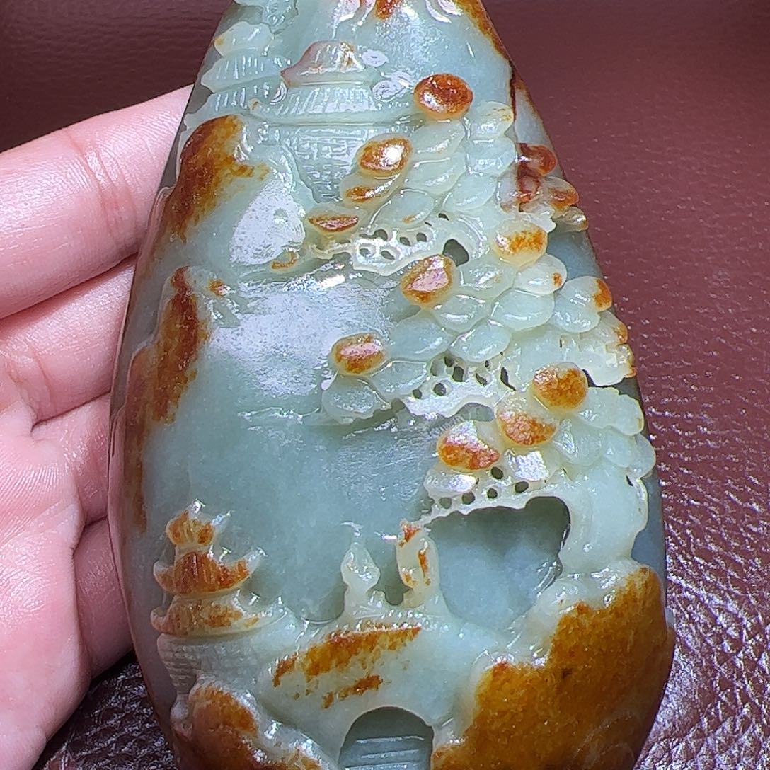 坠***空和田玉未镶嵌颈饰