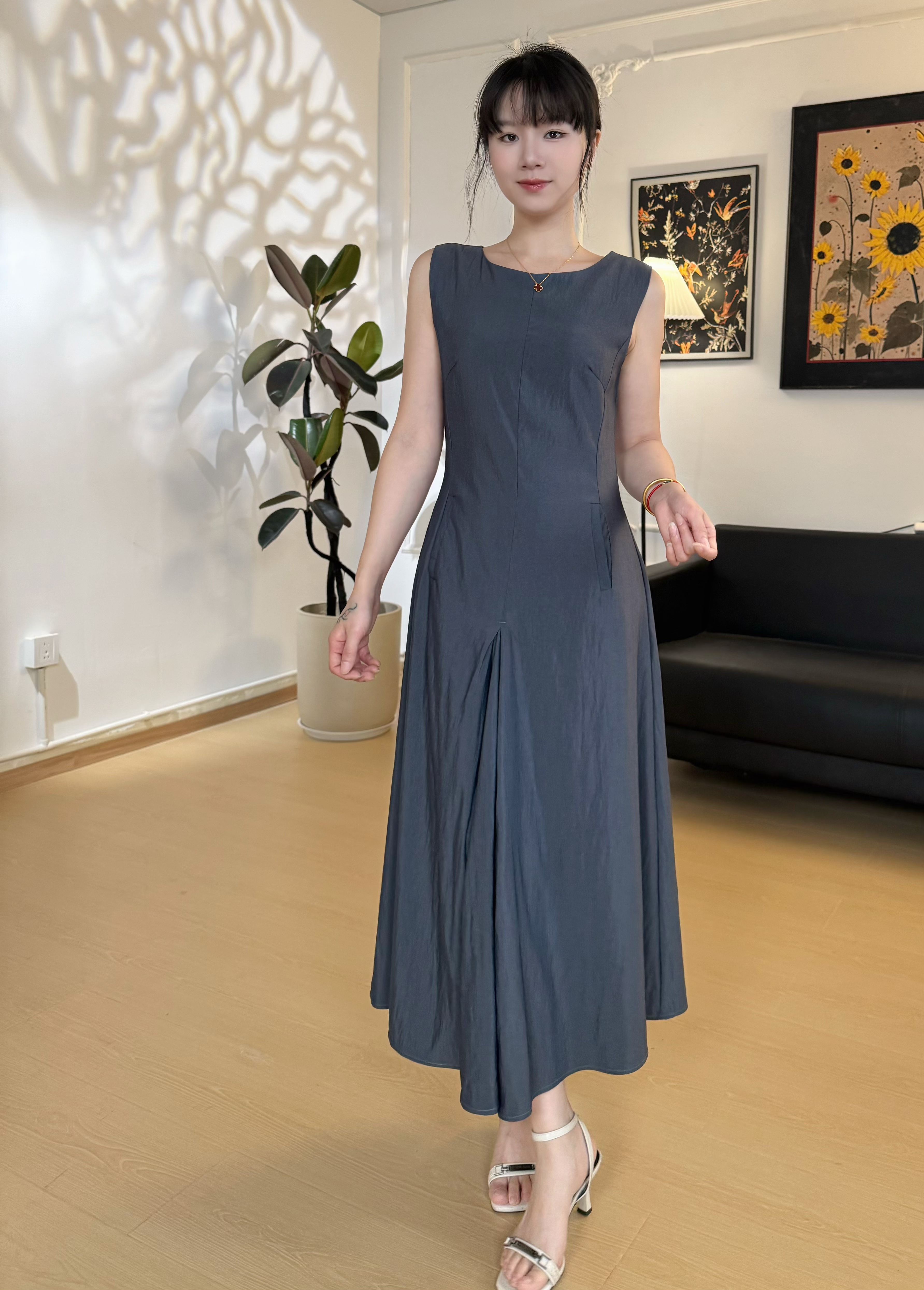 【LL】夏季天丝夏季裙纯色无袖连衣裙法式不规则中长款显瘦裙子