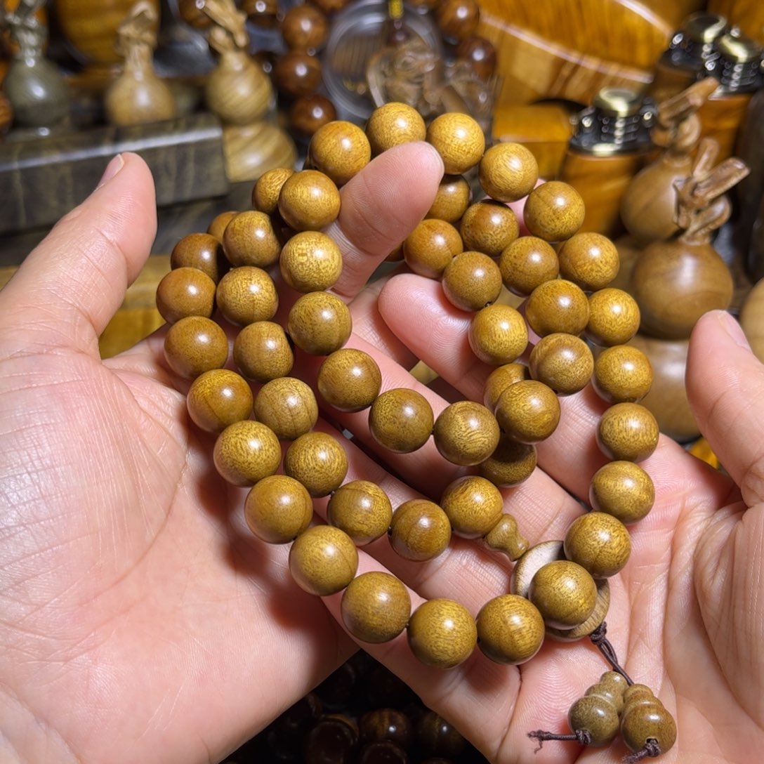 金丝楠佛珠手持1,2枯木