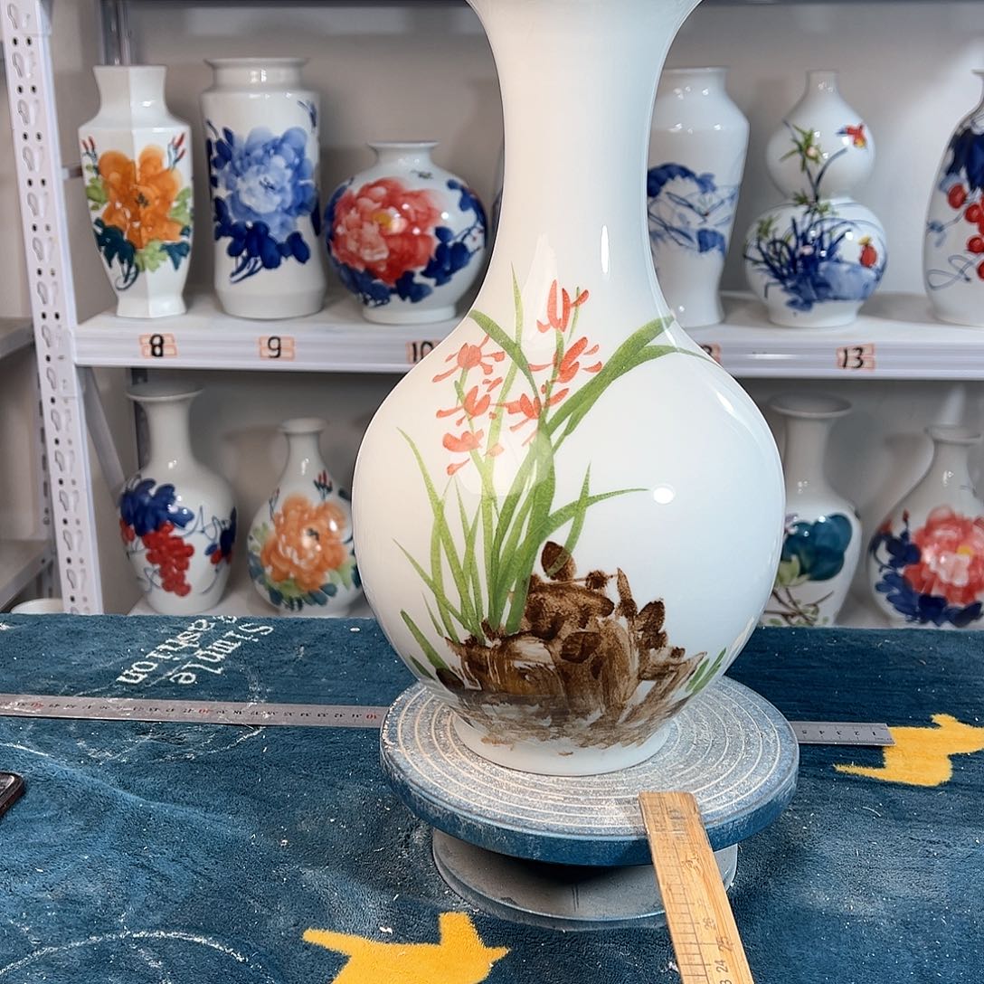 摆件景德镇陶瓷赏玉