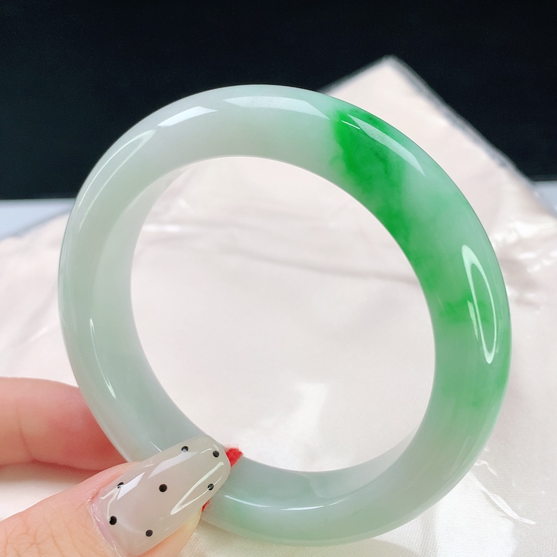 未镶嵌手镯翡翠625