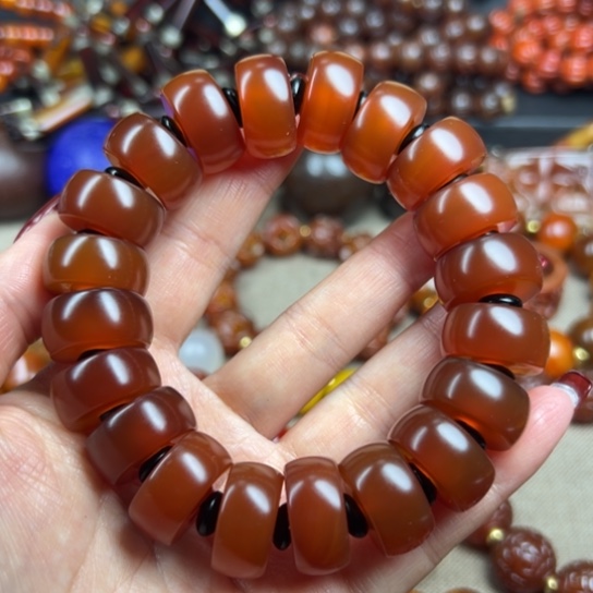 玛瑙/玉髓颈饰未镶嵌