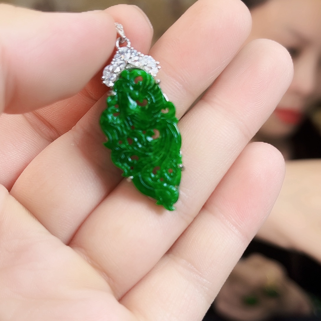 翡翠银S925镶嵌颈饰吊坠