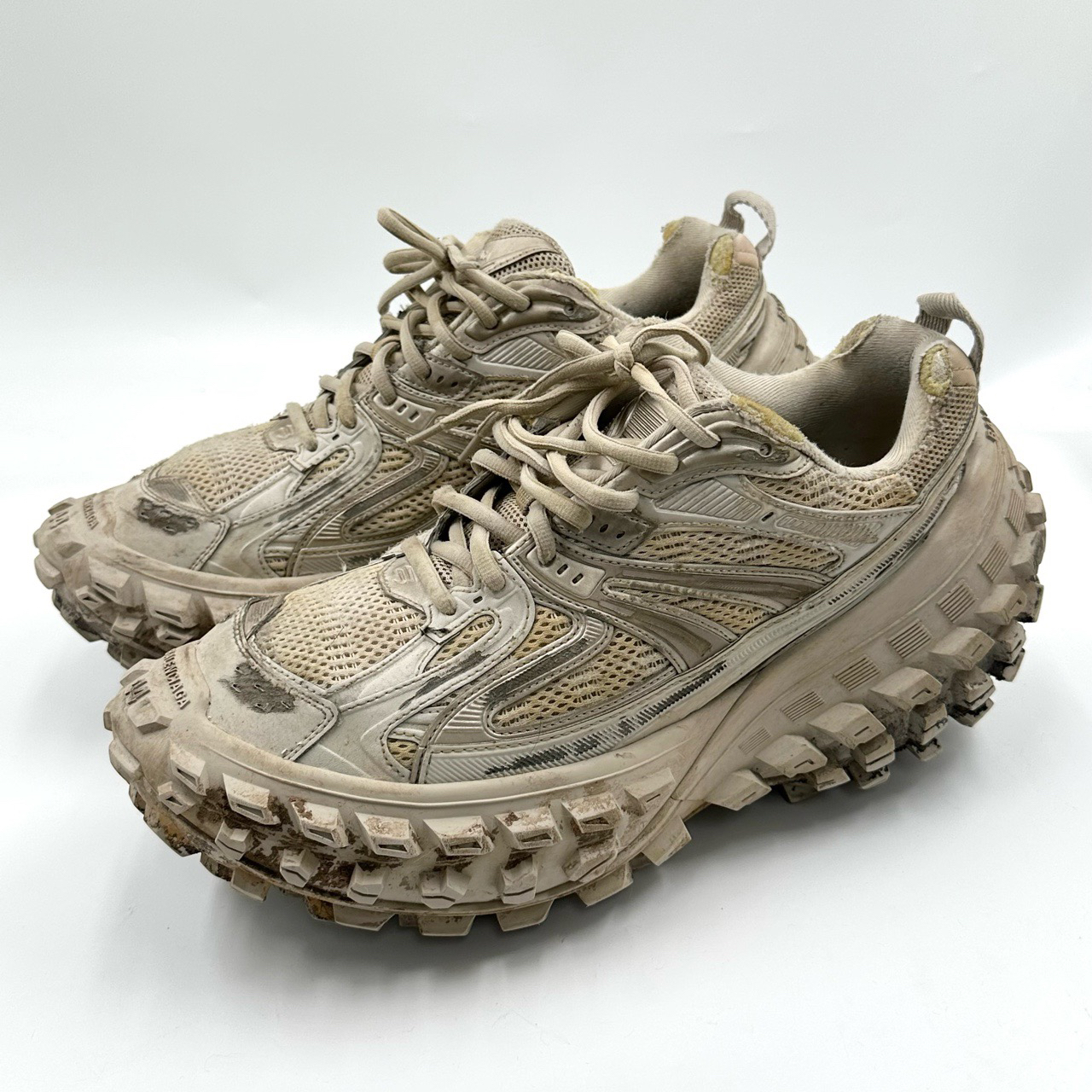 95新 Balenciaga/巴黎世家 秀款泥染米白轮胎鞋/44码/编码06243