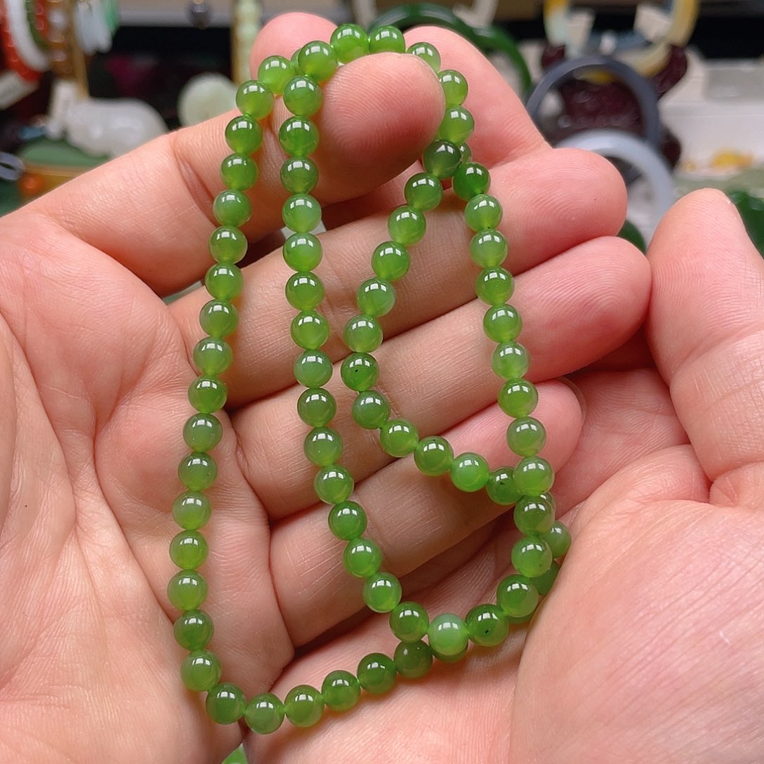 和田玉（碧玉）颈饰未镶嵌