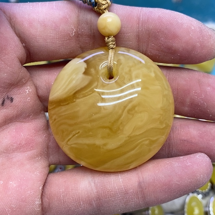 蜜蜡裸石未镶嵌吊坠