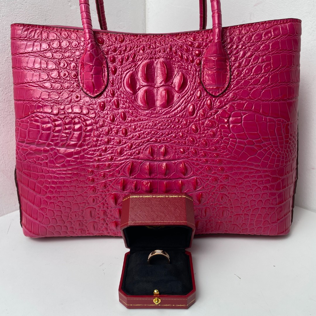 1222戒指-时尚优雅设计戒指赠礼盒