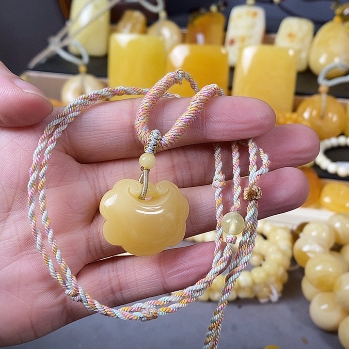 琥珀未镶嵌裸石水滴