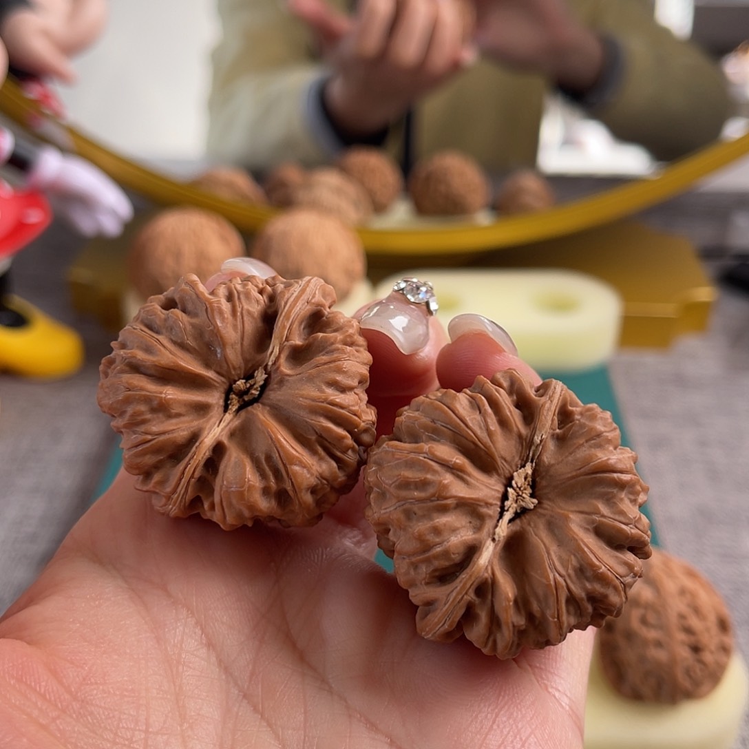 文玩核桃吊坠下*40凹帝