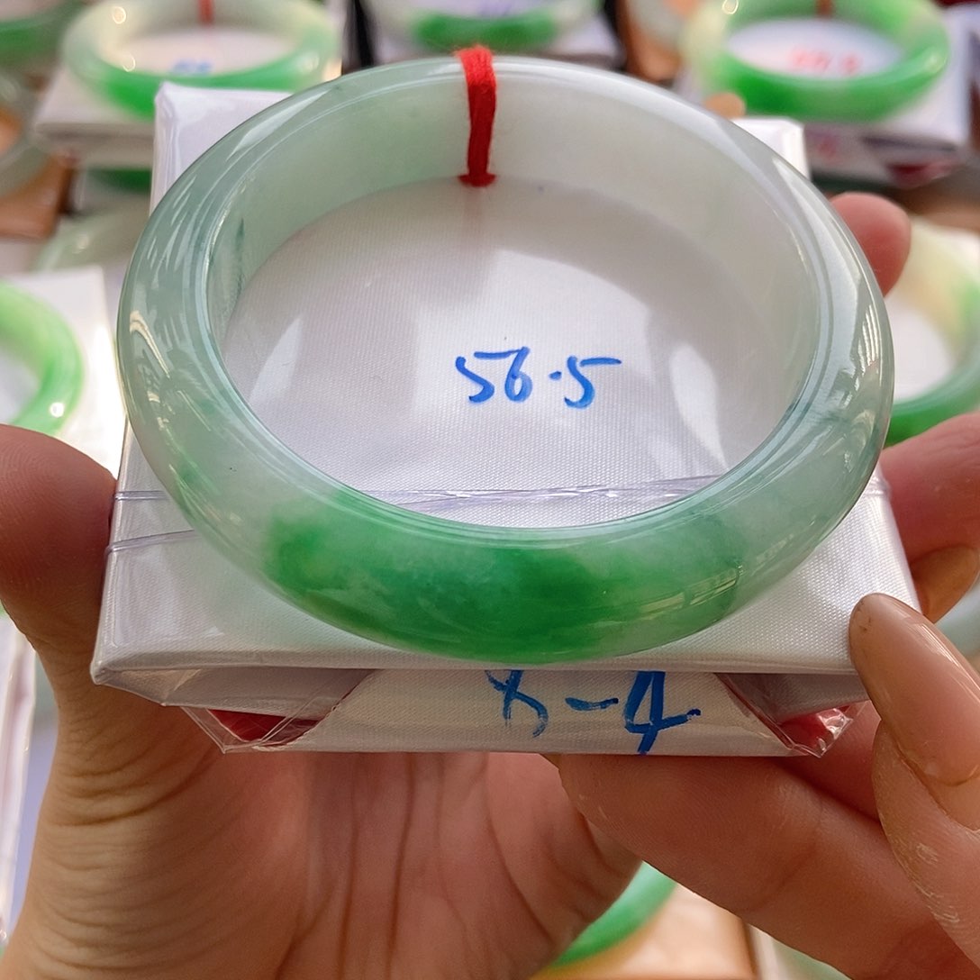 未镶嵌手镯翡翠10号