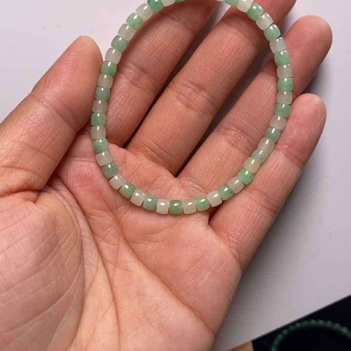 翡翠手串未镶嵌手串