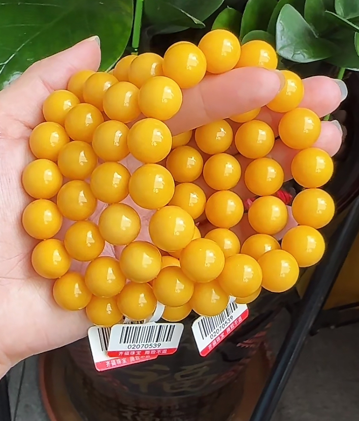 【齐福珠宝】XQ0056/12mm天然琥珀蜜蜡精品圆珠手串 （多样性发其一）