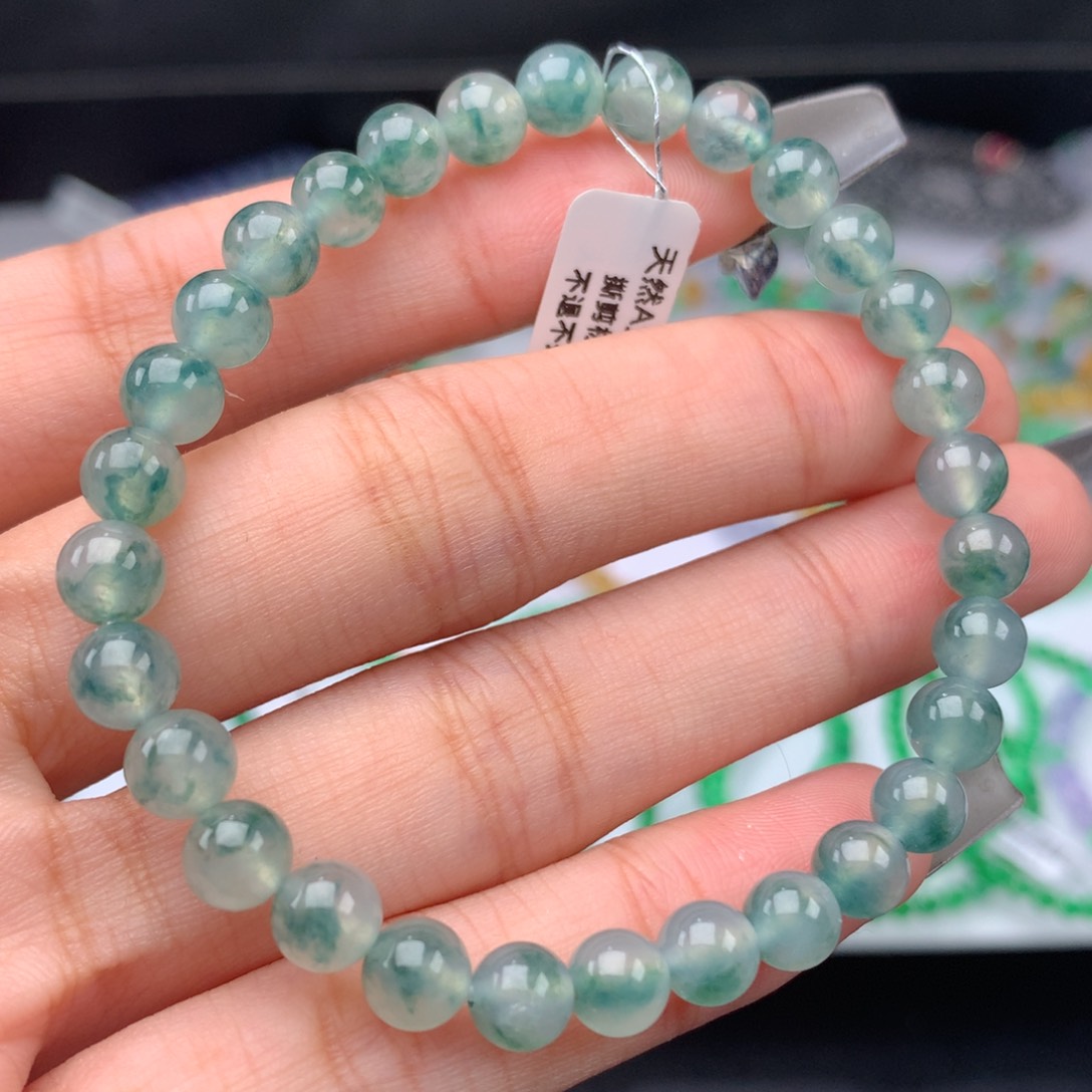 翡翠手链未镶嵌卡