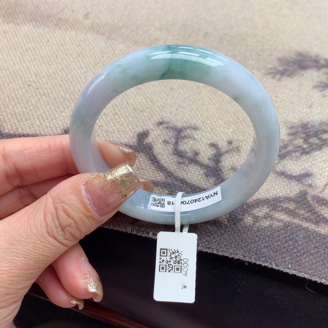 未镶嵌手镯翡翠缅甸翡翠手镯