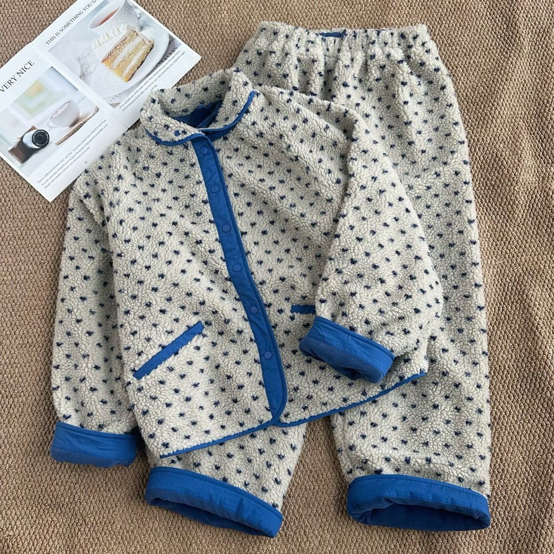 韩系简约波点撞色珊瑚绒睡衣女款秋冬季长袖长裤家居服套装可外穿