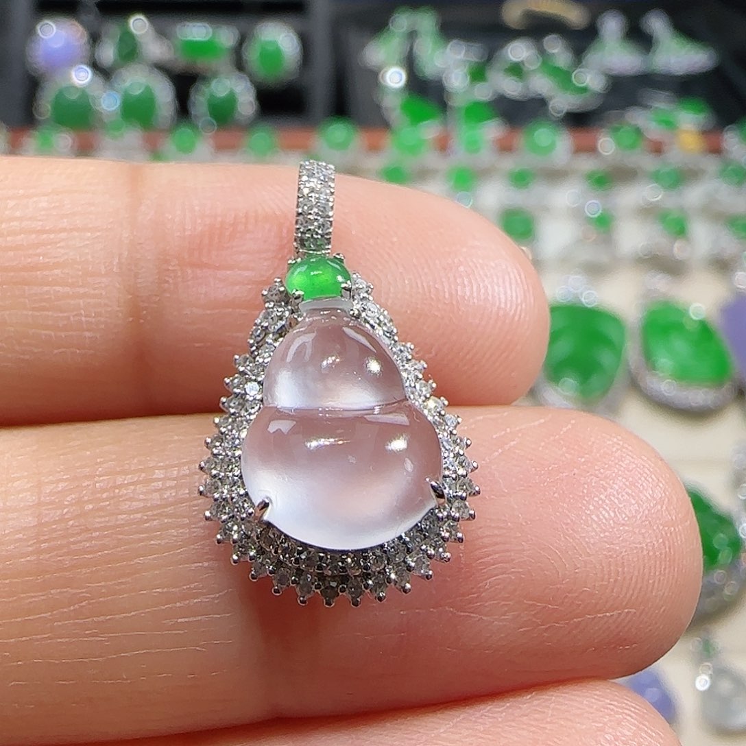 翡翠吊坠(不含链)18K金镶嵌