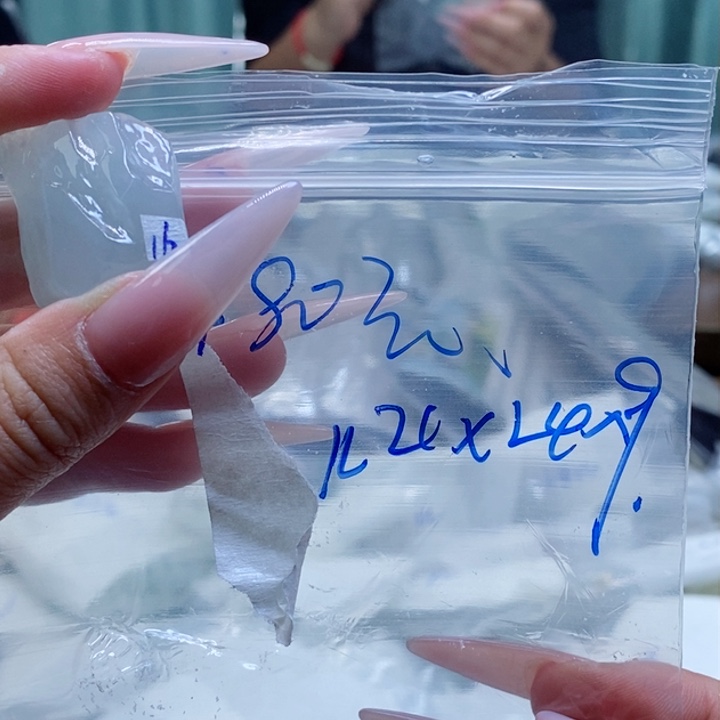 定制翡翠未镶嵌拍一发一