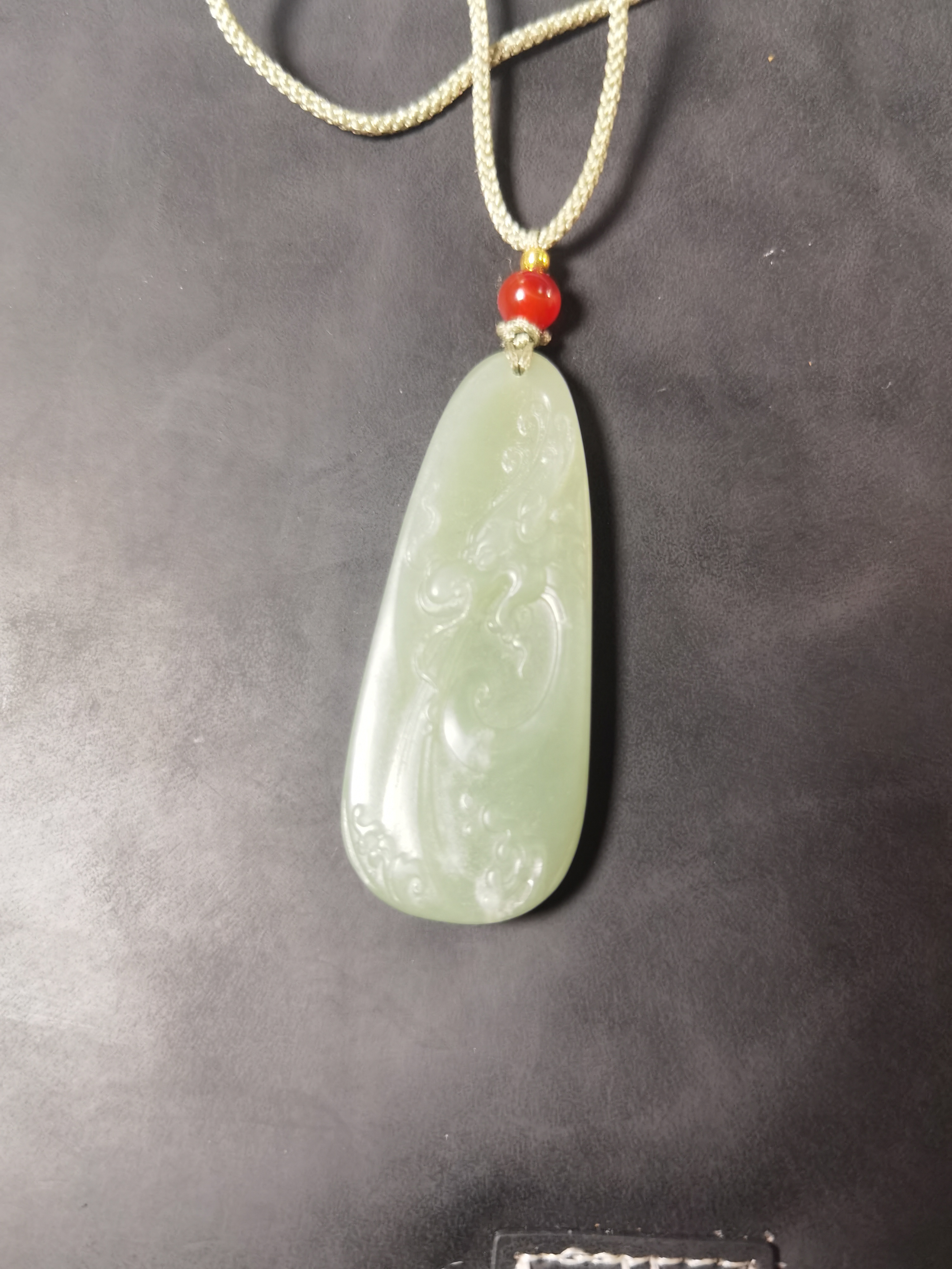 新疆和田玉吊坠，