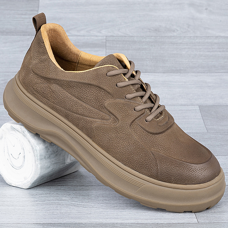 真皮休闲鞋202年新款头层牛皮卡其透气厚底磨砂皮系带牛筋底男鞋