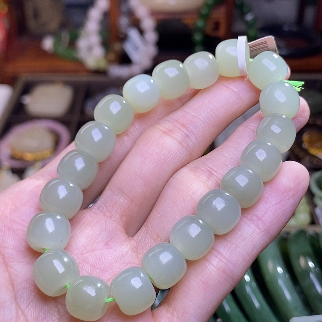 和田玉冰晴水老型珠手串10MM未镶嵌