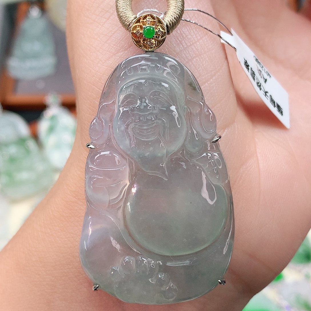 颈饰18K金镶嵌翡翠财神爷