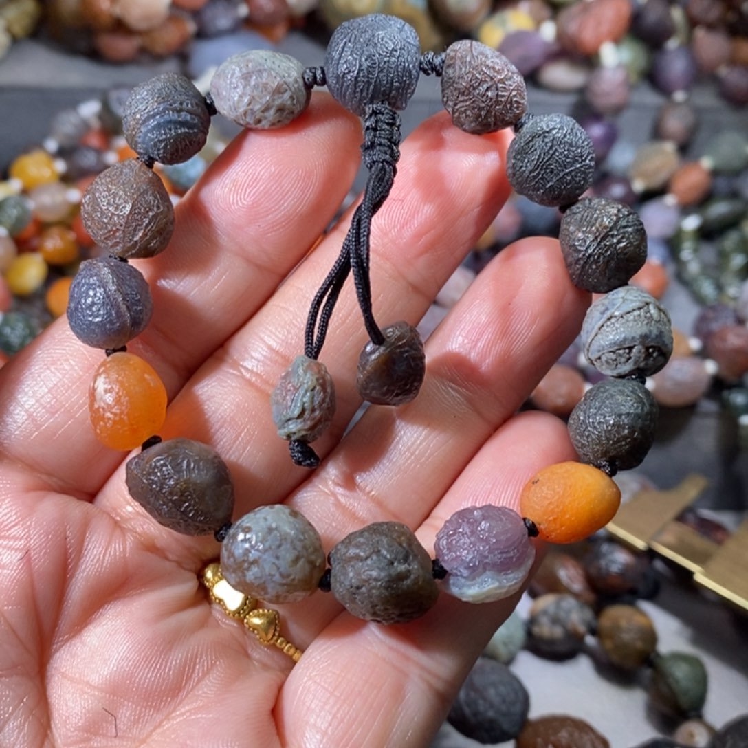 未镶嵌玛瑙/玉髓珠宝奇石