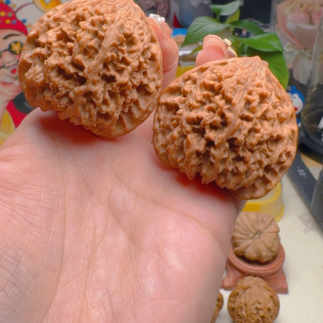 核桃把件44尺寸满天星