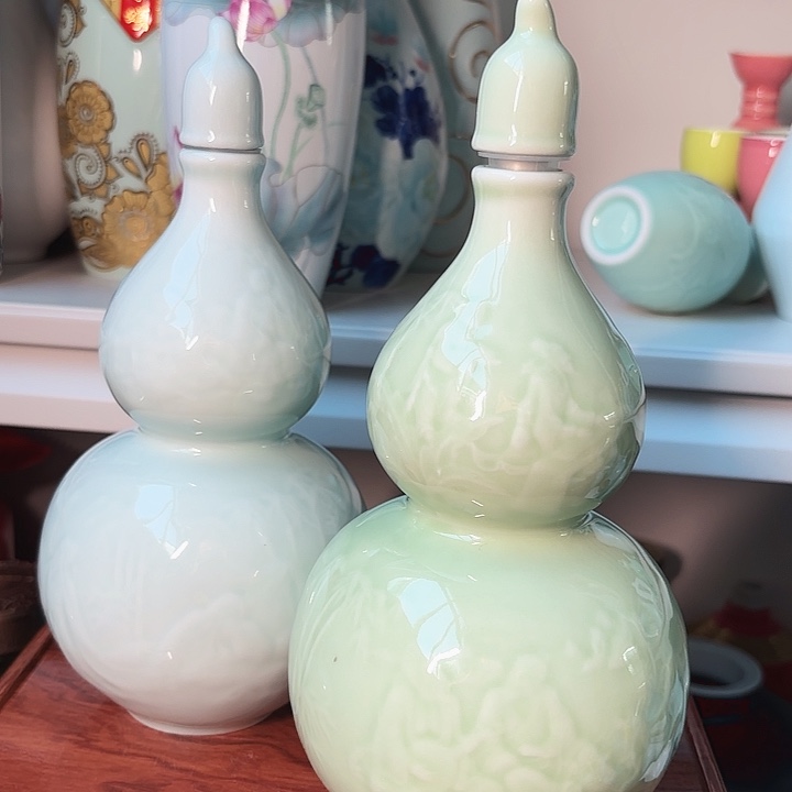 1斤葫芦2个  2个色各1个