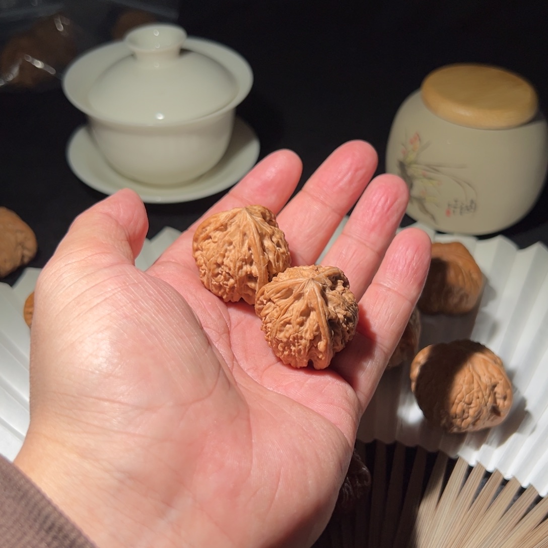 文玩核桃把件￴****￴玉龙