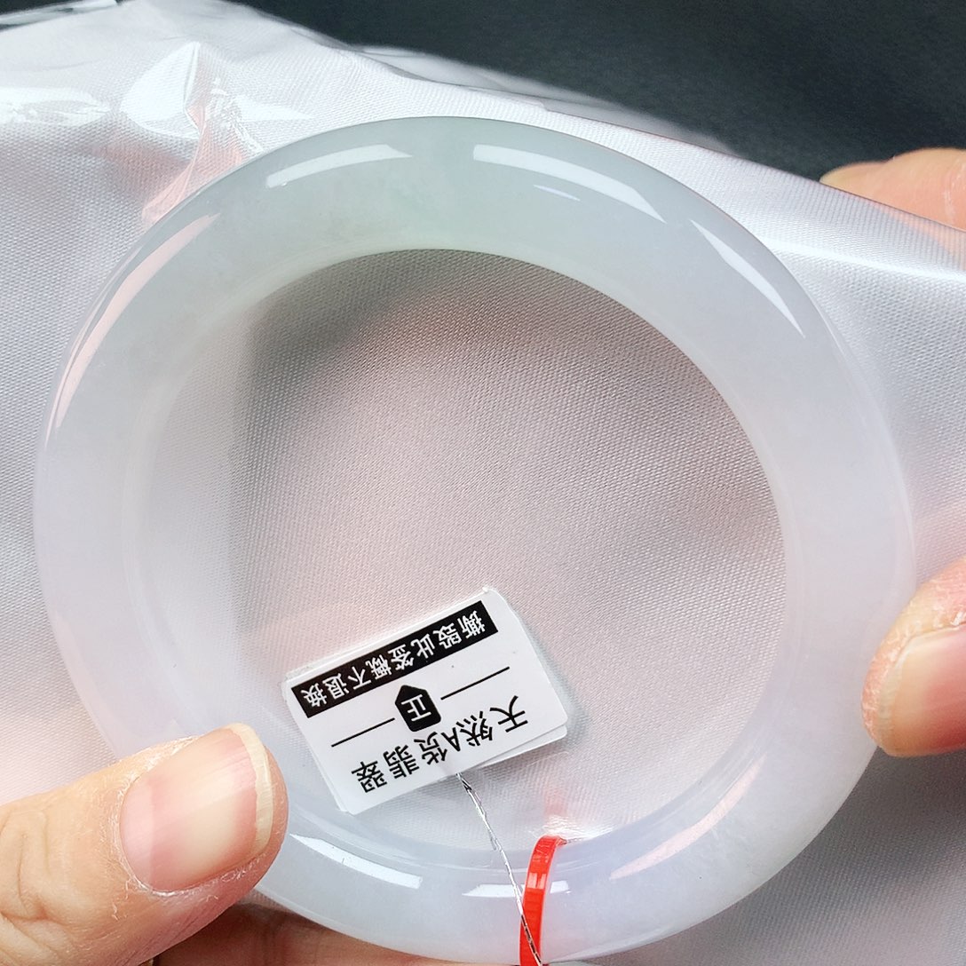 翡翠手镯未镶嵌59胖