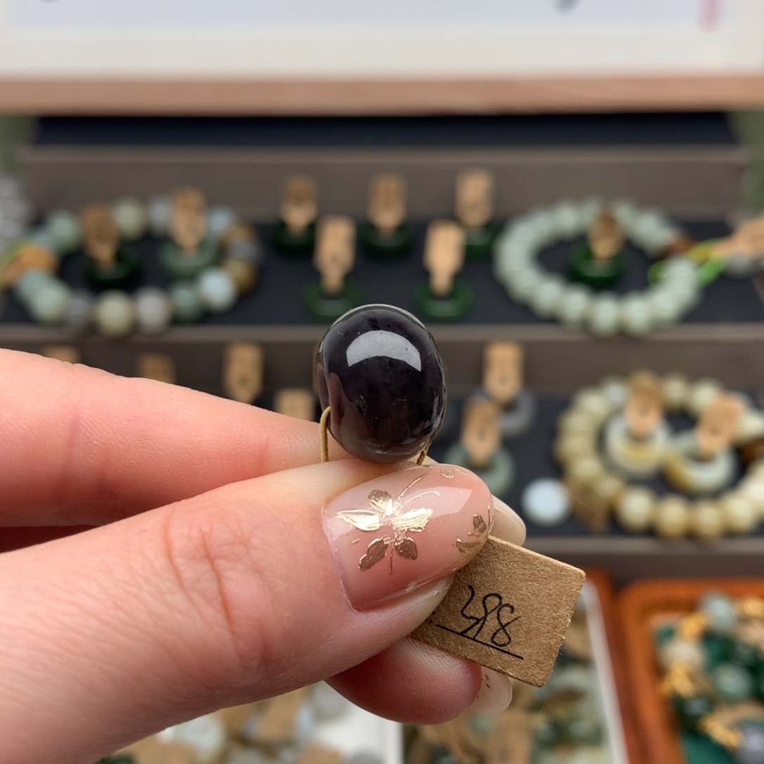 未镶嵌和田玉手串3