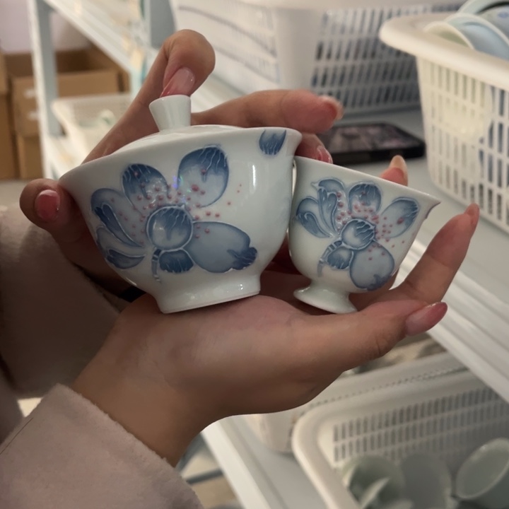 两件套哈哈哈哈哈哈