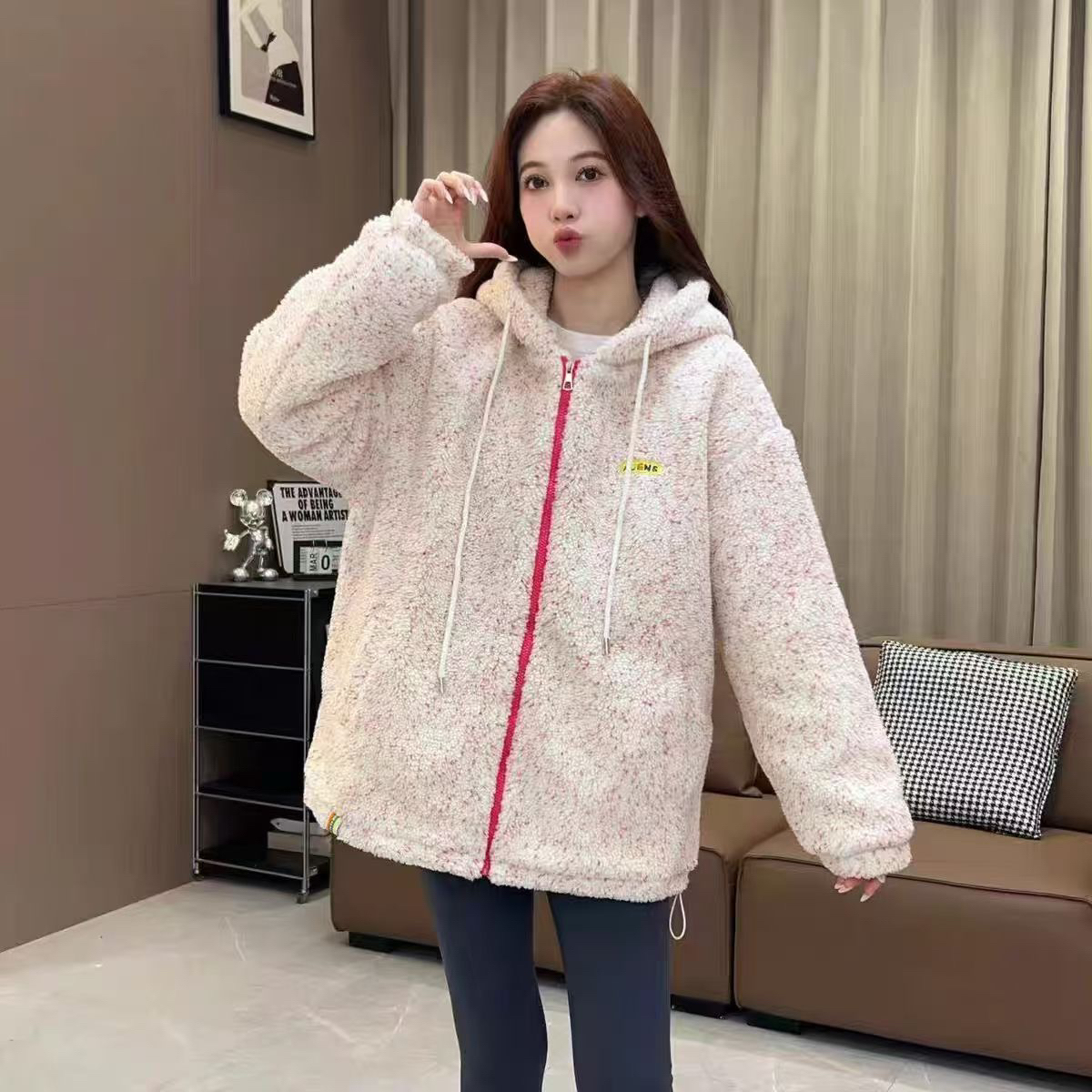 休闲风拼接拉链波点夹棉外套