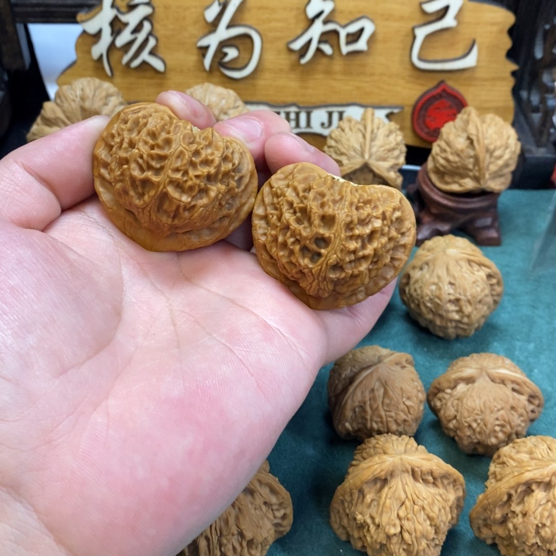文玩核桃把件宫灯43微瑕
