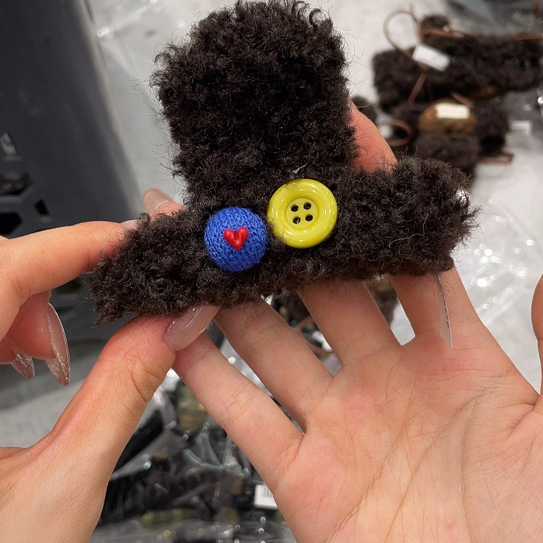 皮质铁合金咖色纽扣9抓