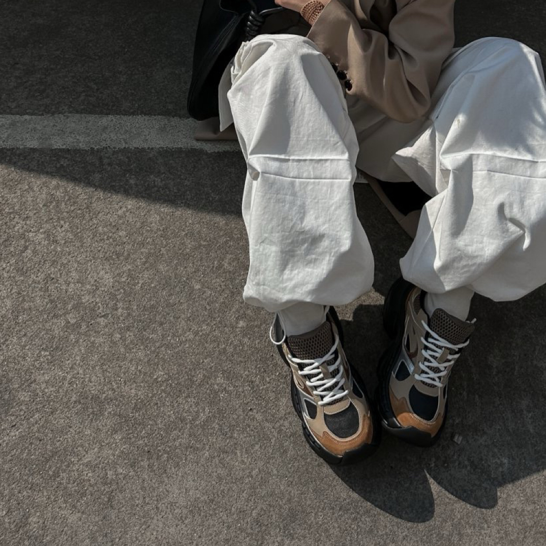 VEEFSHOW 755-2 时尚老爹鞋矮个子厚底女鞋小众设计百搭休闲鞋